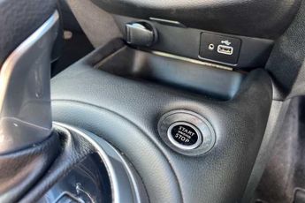 NISSAN JUKE 1.0 DIG-T N-Connecta SUV 5dr Petrol DCT Auto Euro 6 (s/s) (114 p