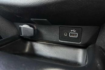 NISSAN JUKE 1.0 DIG-T N-Connecta SUV 5dr Petrol DCT Auto Euro 6 (s/s) (114 p