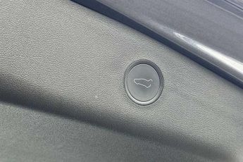 Tesla Model 3 (Dual Motor) Long Range Saloon 4dr Electric Auto 4WDE (346 ps)