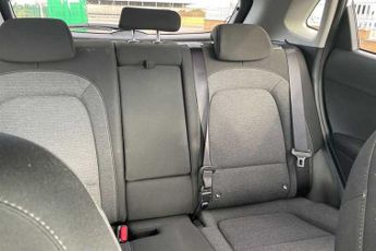 Hyundai KONA 64kWh Premium SUV 5dr Electric Auto (10.5kW Charger) (204 ps)