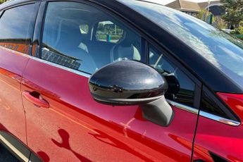 RENAULT CAPTUR 1.6 E-TECH techno SUV 5dr Petrol Hybrid Auto Euro 6 (s/s) (145 p