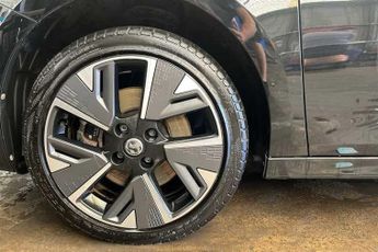 VAUXHALL Corsa Electric 50kWh Elite Premium Hatchback 5dr Electric Auto (136 ps)