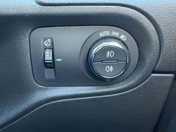 Vauxhall Grandland 1.5 Turbo D Ultimate SUV 5dr Diesel Auto Euro 6 (s/s) (130 ps)