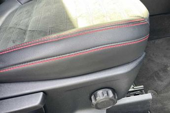 Ford Kuga 2.0i EcoBlue (190 PS) ST-Line 5 Door Diesel SUV AWD Automatic 