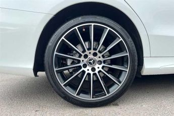 MERCEDES-BENZ C CLASS 2.1 C220d AMG Line (Premium Plus) Saloon 4dr Diesel G-Tronic+ 4M