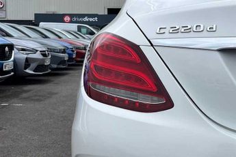 MERCEDES-BENZ C CLASS 2.1 C220d AMG Line (Premium Plus) Saloon 4dr Diesel G-Tronic+ 4M