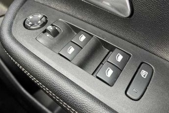 VAUXHALL MOKKA Electric 50kWh Ultimate SUV 5dr Electric Auto (136 ps)