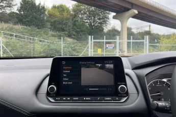 Nissan Qashqai 1.3 DIG-T MHEV (158 PS) Acenta Premium 5 Door Petrol Hybrid SUV 