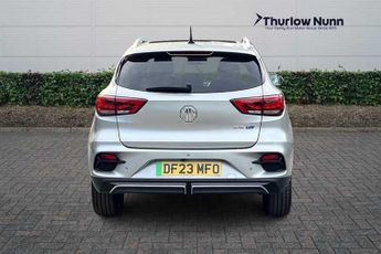 MG ZS 51.1 kWh (176 PS) Trophy 5 Door Electric SUV Automatic *** 1 Own