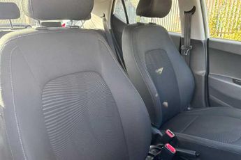 HYUNDAI i10 1.2 SE Hatchback 5dr Petrol Auto Euro 6 (87 ps)