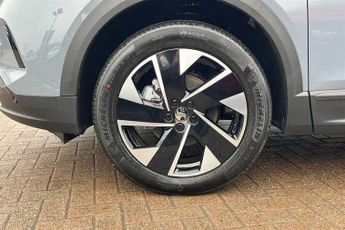 VAUXHALL GRANDLAND 1.2 GS SUV 5dr Petrol Hybrid e-DCT Euro 6 (s/s) (145 ps)