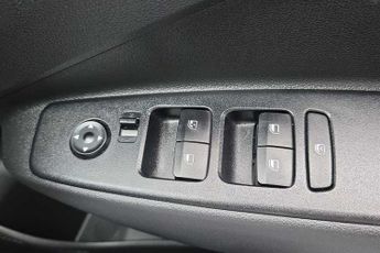 Hyundai i10 1.0 Advance Hatchback 5dr Petrol Auto Euro 6 (s/s) (67 ps)
