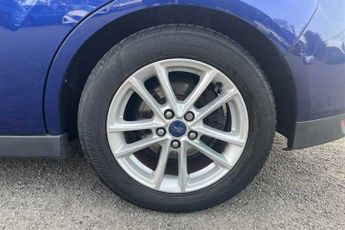 FORD C-MAX 1.5 TDCi Zetec MPV 5dr Diesel Powershift Euro 6 (s/s) (120 ps)