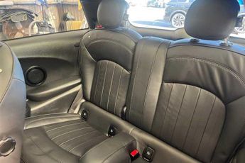 MINI HATCH 2.0 Cooper S Exclusive Hatchback 3dr Petrol Steptronic Euro 6 (s