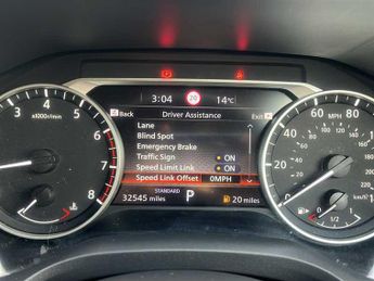 Nissan Qashqai Acenta Premium 1.3 DIG-T Hybrid XTRON Start/Stop (158ps)