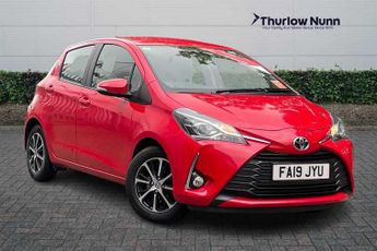 Toyota Yaris 1.5 VVT-i Icon Tech Hatchback 5dr Petrol Manual Euro 6 (111 ps)