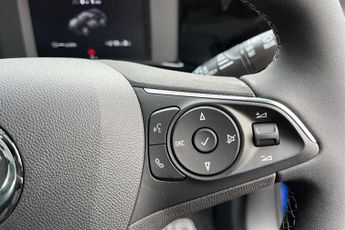 Vauxhall Mokka Electric 50 kWh (136 PS) Design 5 Door Electric SUV