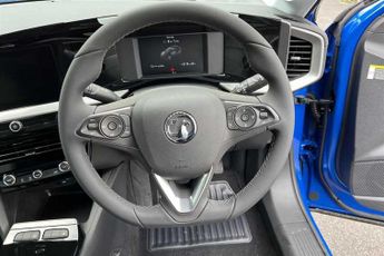 Vauxhall Mokka Electric 50 kWh (136 PS) Design 5 Door Electric SUV 