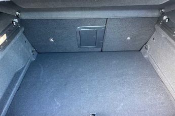 Vauxhall Astra Electric 54 kWh (156 PS) Ultimate 5 Door Electric Hatchback Automatic