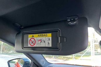 Vauxhall Astra Electric 54kWh Ultimate Hatchback 5dr Electric Auto (156 ps)