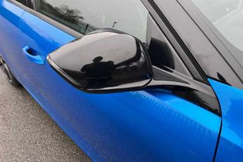 Vauxhall Astra Electric 54kWh Ultimate Hatchback 5dr Electric Auto (156 ps)