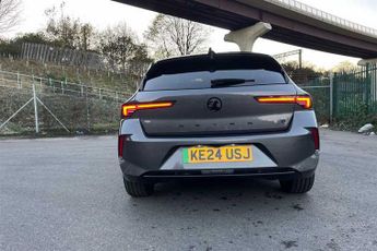 Vauxhall Astra Electric 54kWh GS Hatchback 5dr Electric Auto (156 ps)