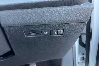 Vauxhall Astra Electric 54kWh GS Sports Tourer 5dr Electric Auto (156 ps)