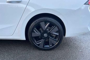 Vauxhall Astra Electric 54kWh GS Sports Tourer 5dr Electric Auto (156 ps)