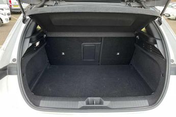 Vauxhall Astra 1.6 PiH 12.4kWh GSe Hatchback 5dr Petrol Plug-in Hybrid Auto Eur