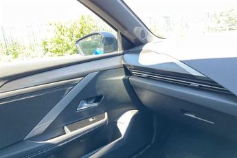 Vauxhall Astra 1.5 Turbo D (130 PS) GS 5 Door Diesel Hatchback Automatic
