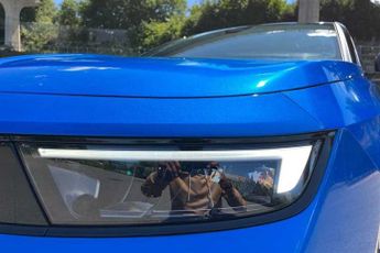 Vauxhall Astra 1.5 Turbo D (130 PS) GS 5 Door Diesel Hatchback Automatic