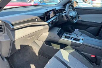 Vauxhall Grandland Electric 73kWh GS SUV 5dr Electric Auto (213 ps)