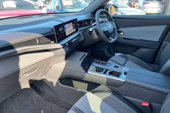 Vauxhall Grandland Electric 73kWh GS SUV 5dr Electric Auto (213 ps)