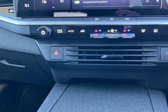 Vauxhall Grandland Electric 73kWh GS SUV 5dr Electric Auto (213 ps)