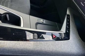 Peugeot E-3008 73kWh GT SUV 5dr Electric Auto (210 ps)