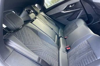 Peugeot E-3008 73kWh GT SUV 5dr Electric Auto (210 ps)