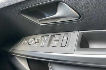 Peugeot E-3008 73kWh GT SUV 5dr Electric Auto (210 ps)