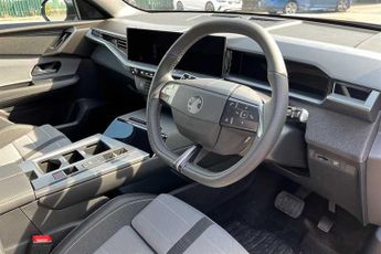 Vauxhall Grandland Electric 73kWh GS SUV 5dr Electric Auto (213 ps)