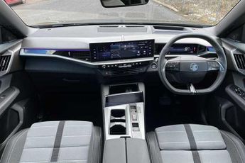 Vauxhall Grandland Electric 73kWh Ultimate SUV 5dr Electric Auto (213 ps)