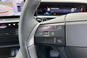 Vauxhall Grandland Electric 73 kWh (213 PS) Ultimate 5 Door Electric SUV Automatic