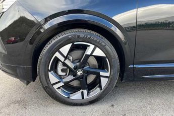 Vauxhall Grandland Electric 73 kWh (213 PS) Ultimate 5 Door Electric SUV Automatic