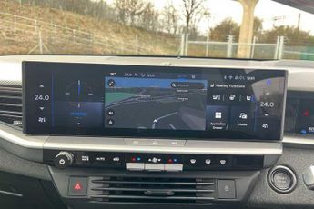 Vauxhall Grandland Electric 73kWh Ultimate SUV 5dr Electric Auto (213 ps)
