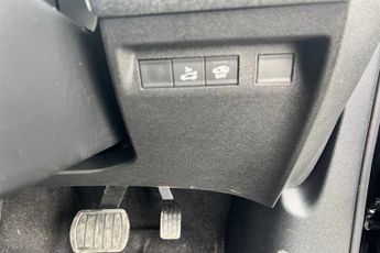 Vauxhall Grandland Electric 73kWh Ultimate SUV 5dr Electric Auto (213 ps)