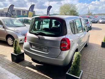 Renault Grand Modus 1.6 VVT Dynamique 5dr Automatic