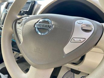 Nissan Leaf 24kWh 5dr Automatic