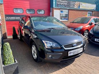 Ford Focus 1.6 Zetec 5dr Automatic