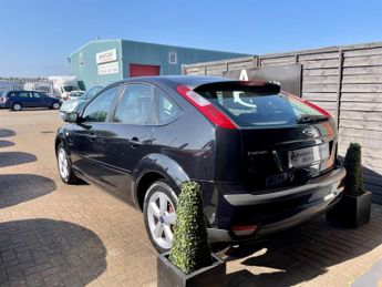 Ford Focus 1.6 Zetec 5dr Automatic