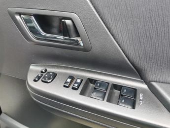 Toyota Alphard TOYOTA ALPHARD-S PLATINUM, 2.4 AUTO ULEZ 09-09 FRESH IMPORT VERI