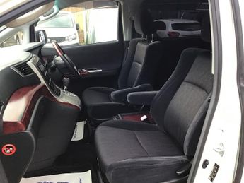 Toyota Vellfire TOYOTA VELLFIRE Z AUTO WHITE 2.4L 7SEAT ULEZ 10-60 FRESH IMPORT 