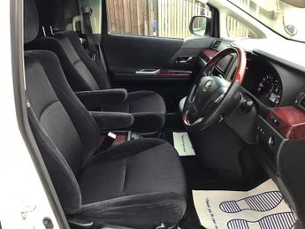 Toyota Vellfire TOYOTA VELLFIRE Z AUTO WHITE 2.4L 7SEAT ULEZ 10-60 FRESH IMPORT 